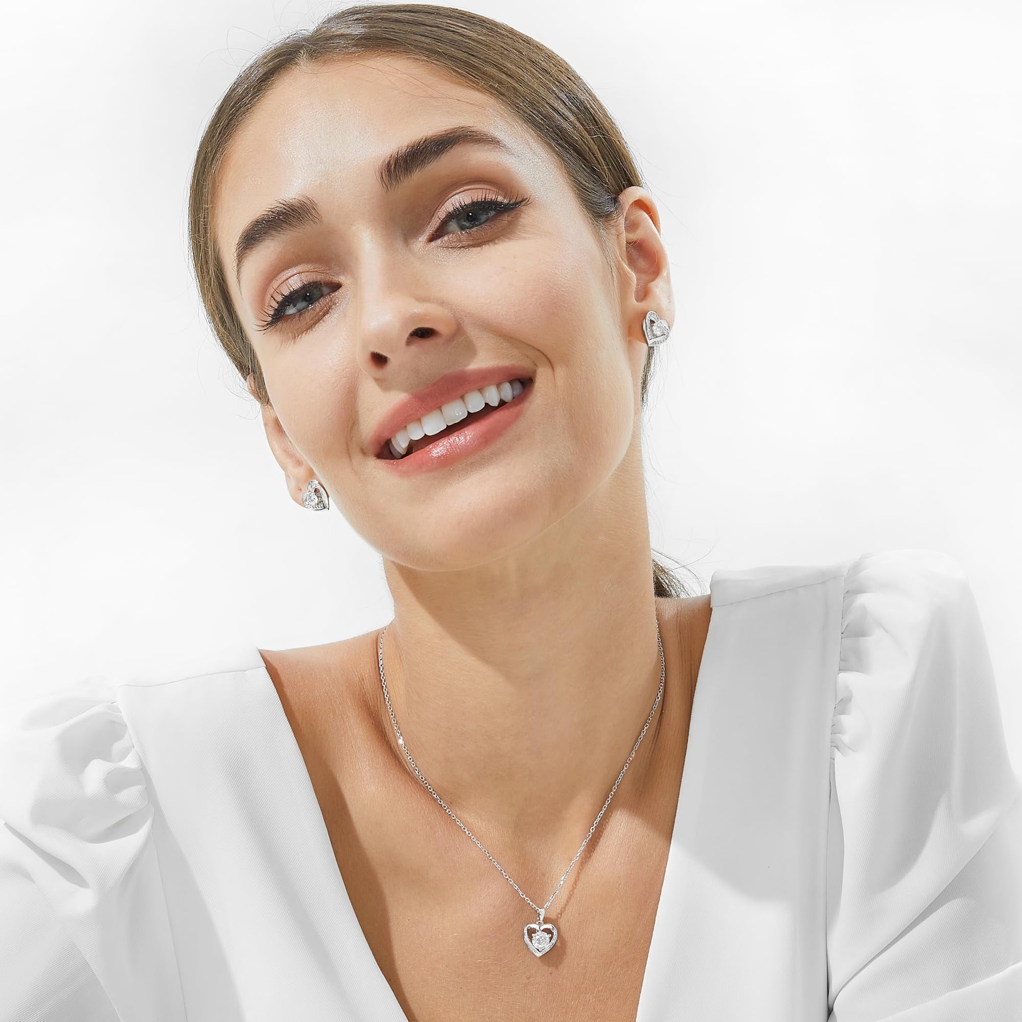 Momentwish 1 Carat Moissanite Pendant Necklace for Women Sterling Silver D Color VVS1 Simulated Diamond Heart Necklace Gifts for Her